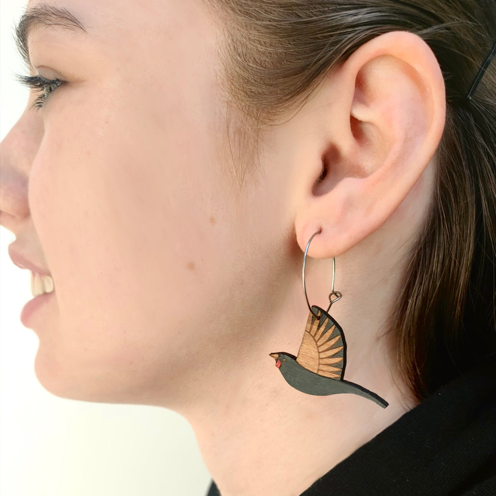 Saddle Back Rimu Earings