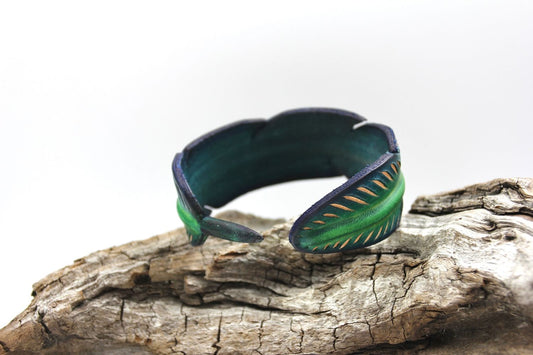 Tui Whisper Leather Cuff