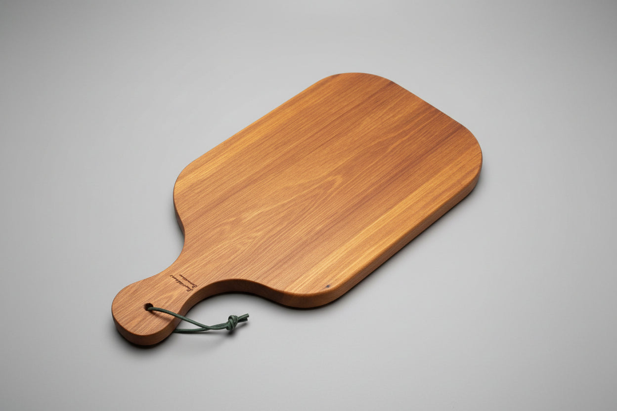 Rimu Bread Board 002 - Fredrickson's Furniture