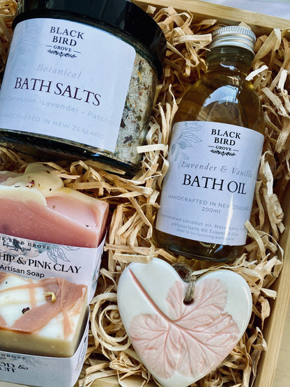 Delux Bath Lovers Gift Box