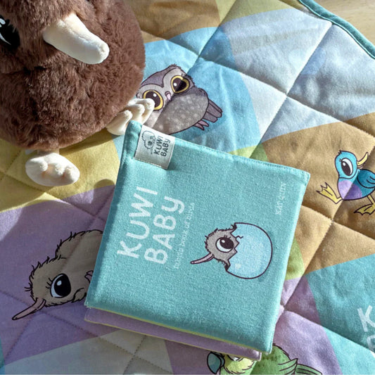 Kuwi Baby - fold out fabric book